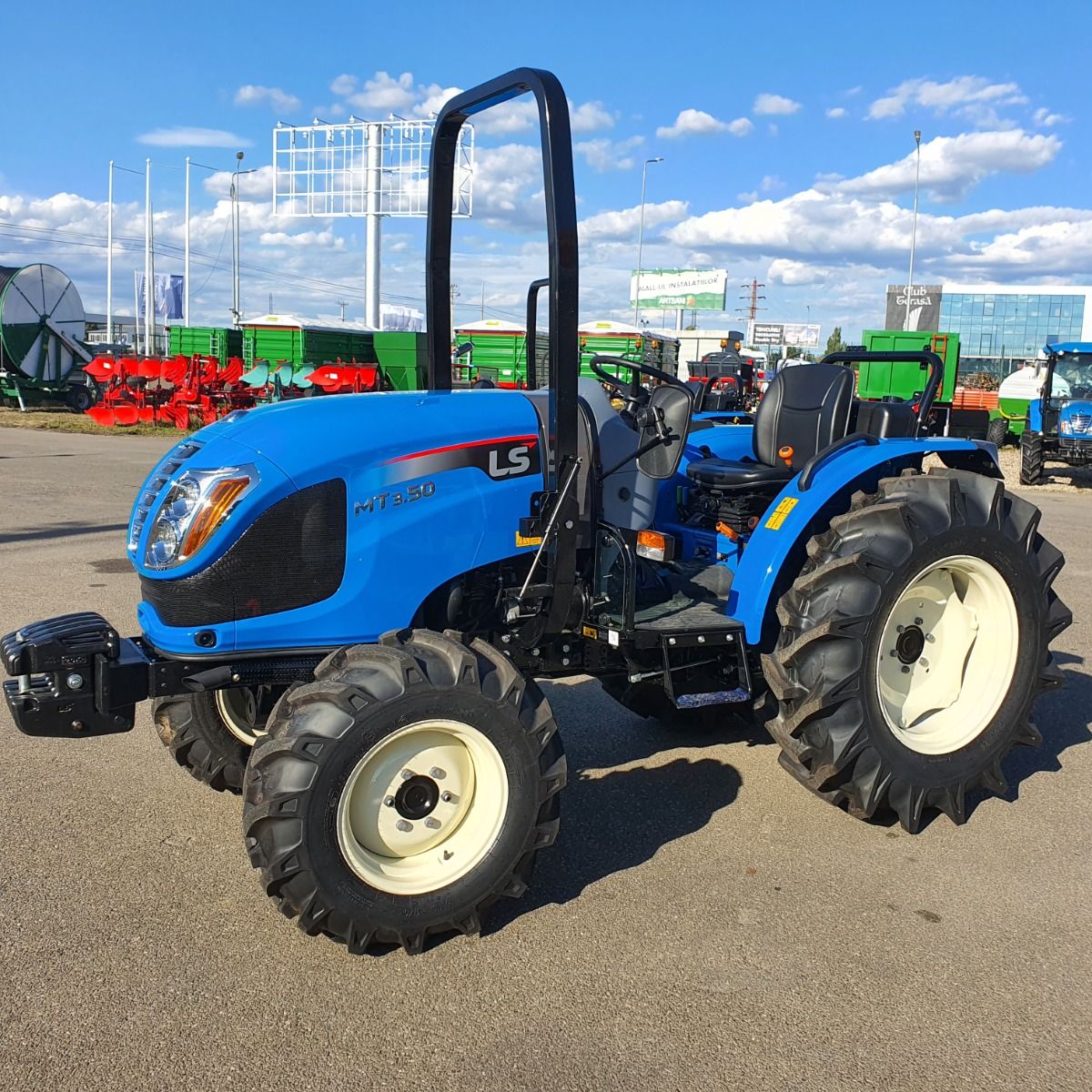 Tractor LS model MT3.50, 50 CP, motor L3CRV-T9A- Mitsubishi